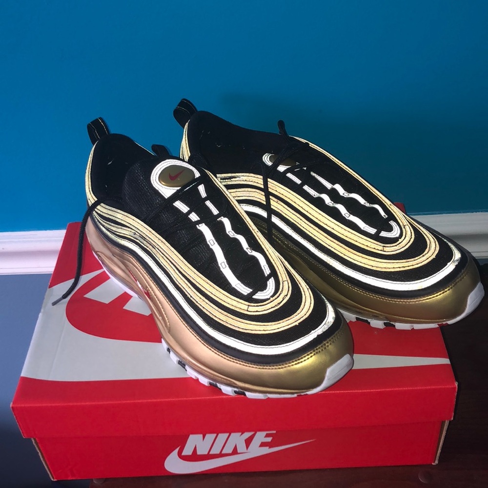 Nike Air Max 97 ‘Black & Metallic Gold’